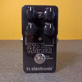 Педаль эффектов для электрогитары TC Electronic Dark Matter Distortion China 2010's