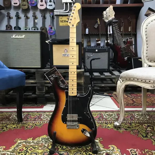 Электрогитара Fender Stratocaster HS Sunburst 2002 Mexico