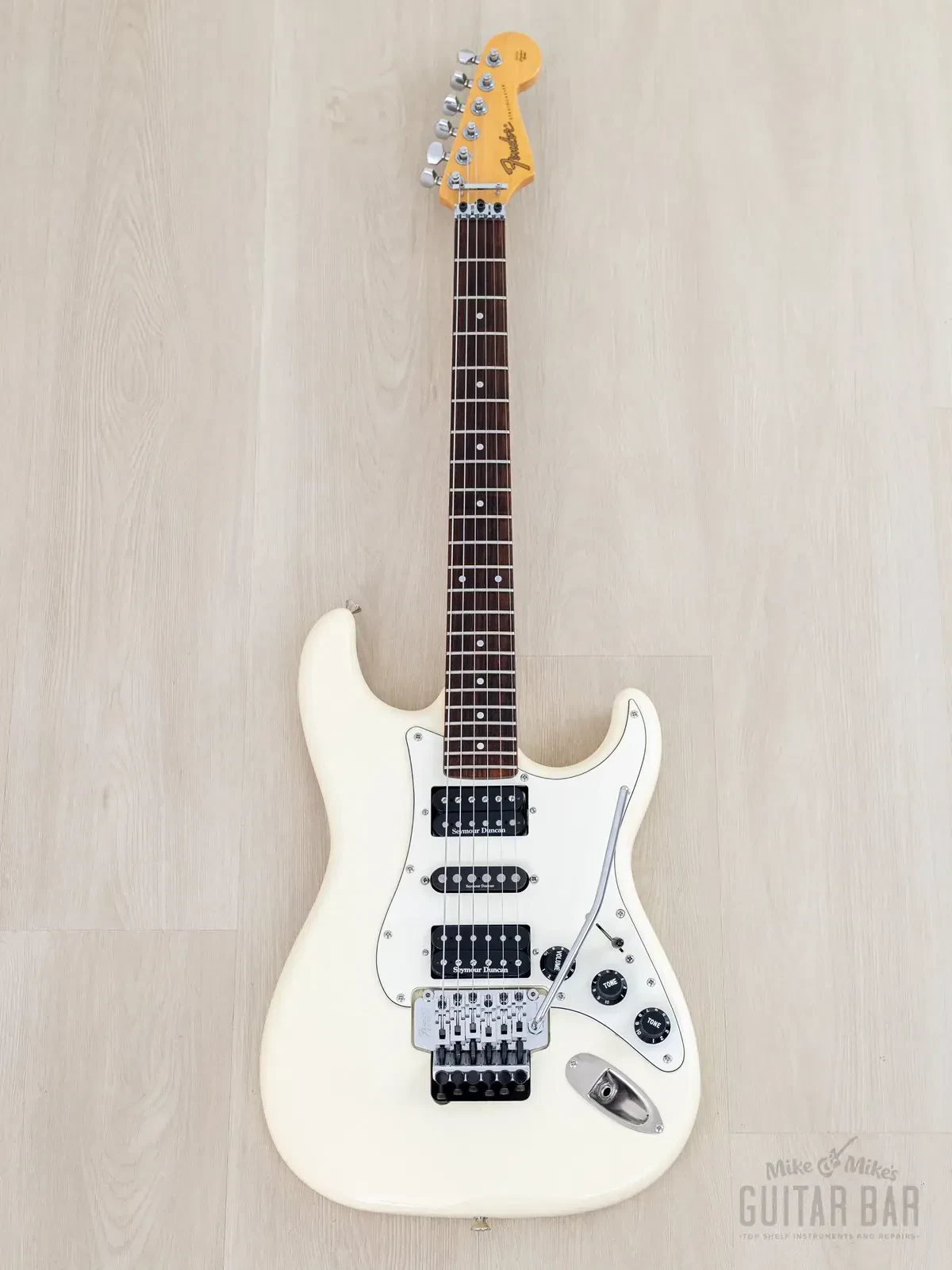 Электрогитара Fender Pro Feel Stratocaster STM-65R Medium Scale HSH Olympic White w/gigbag Japan 1987