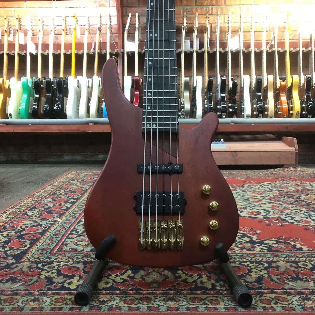 Бас-гитара 6-струнная J&D Guitars RM6 Double Cut Natural