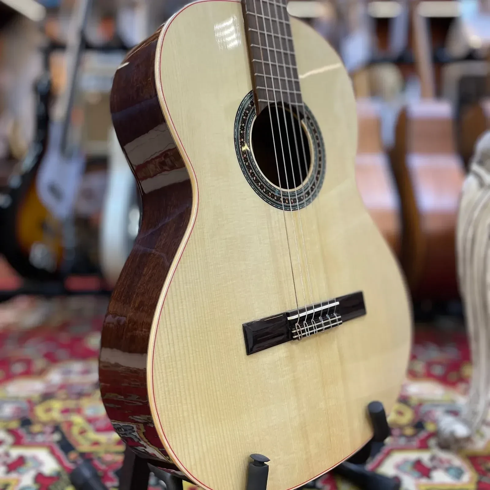 Изображение №6