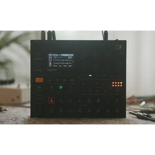 Изображение №5