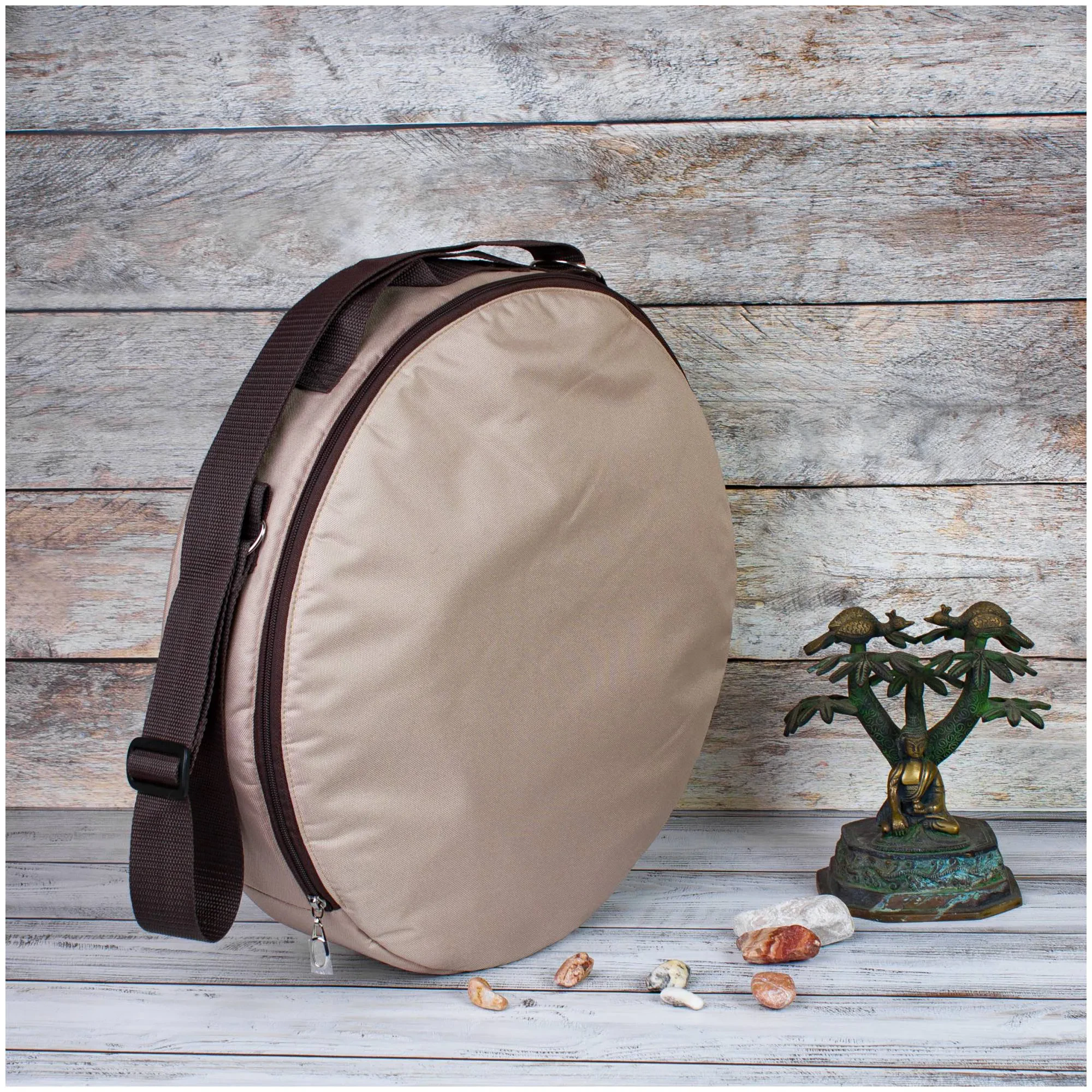 AMRITA SADHU бежевый 40см / 16" - Чехол