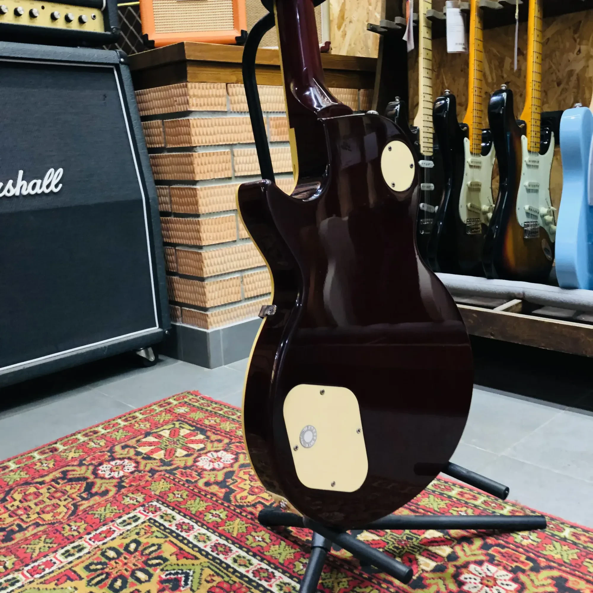 Изображение №11