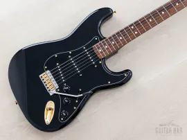 Б/У Электрогитара Fender Stratocaster ST62-70AB All Black, 2008, Japan CIJ с кейсом и ярлыками