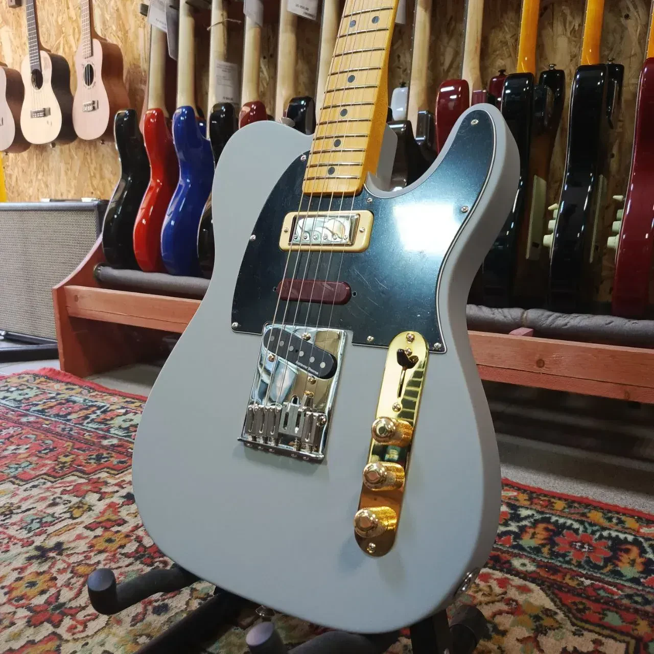 Изображение №5