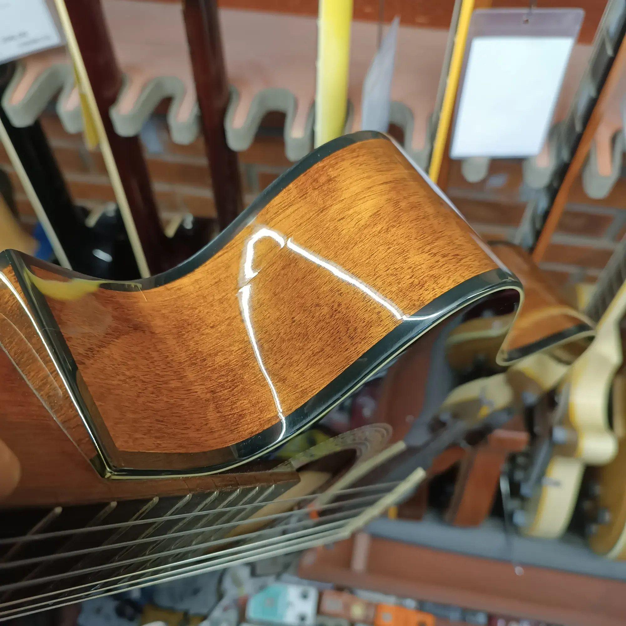 Изображение №6