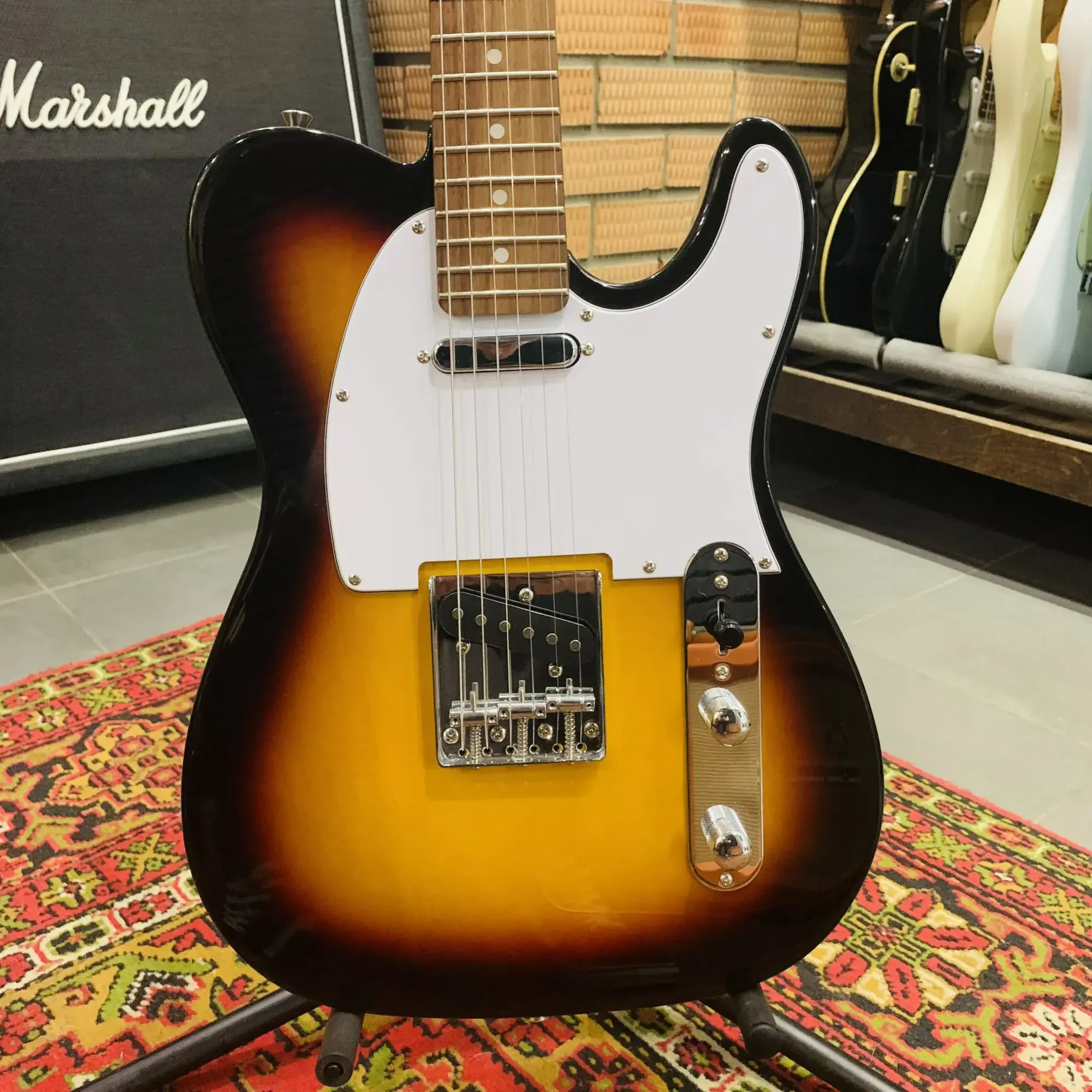 Б/У Электрогитара DeMarco DMTL Telecaster SS Sunburst 2025s