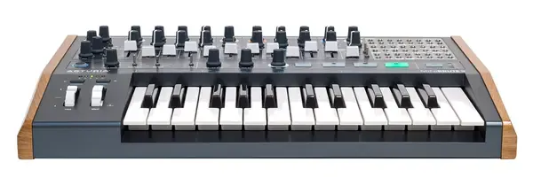 Синтезатор Arturia MiniBrute 2