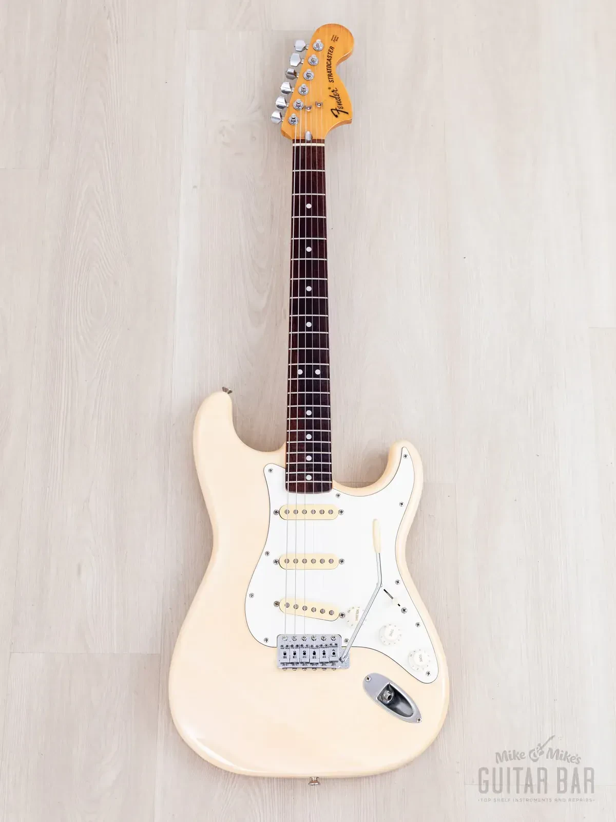 Электрогитара Fender Stratocaster 1972 Vintage Reissue ST72-65 SSS Olympic White w/gigbag Japan 1988