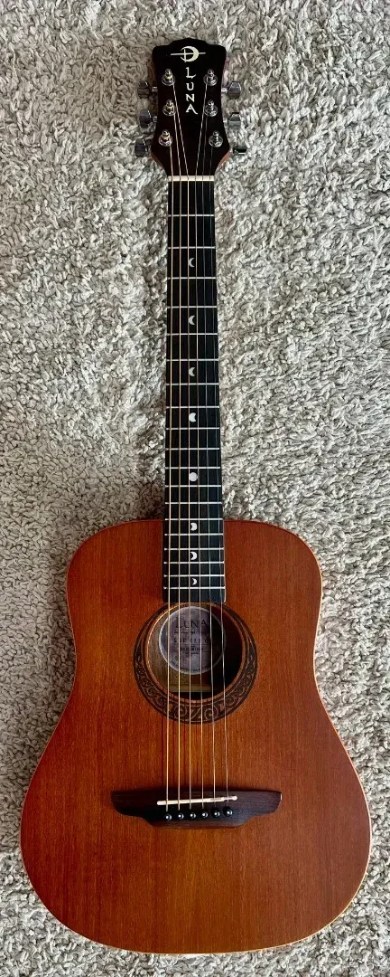 Электроакустическая гитара Luna Guitars SAFMAHGC Safari Mahogany