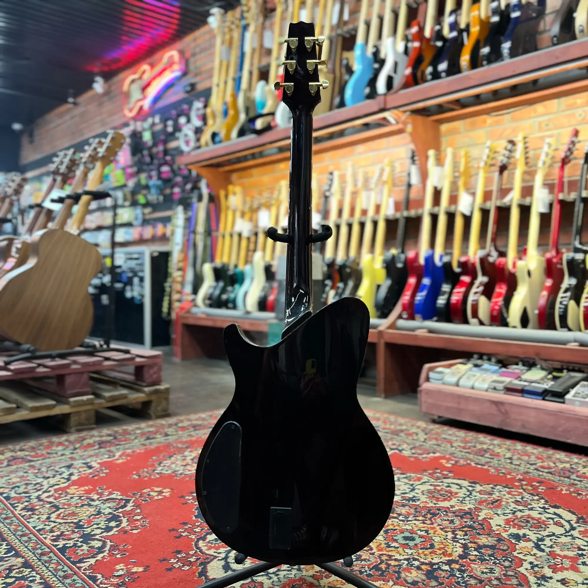 Изображение №6