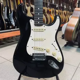 Электрогитара Fender Squier Series Stratocaster S-S-S Black Mexico 1995