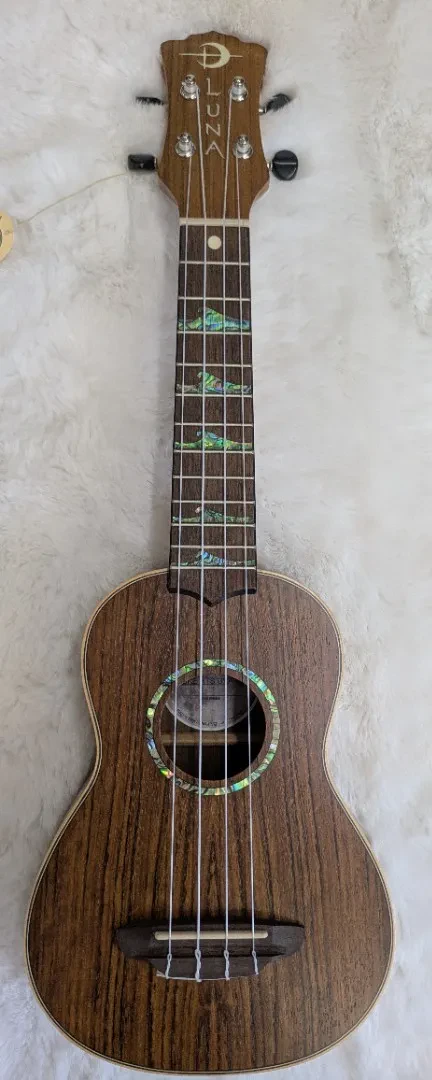 Luna Guitars Luna UKE HTS OVA High Tide Soprano Size Ukulele