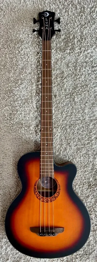 Бас-гитара акустическая Luna Guitars LAB34TRIBALTSB Tribal Tobacco Sunburst