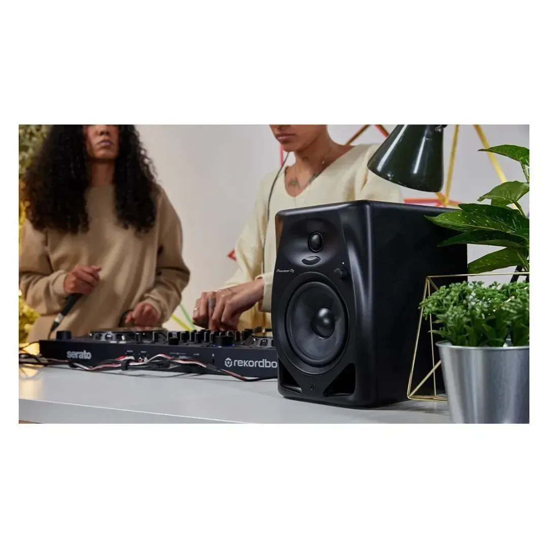 Изображение №5