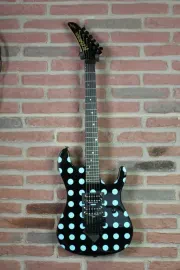 KRAMER NightSwan Black with Blue Polka Dots (Showroom-Modell)
