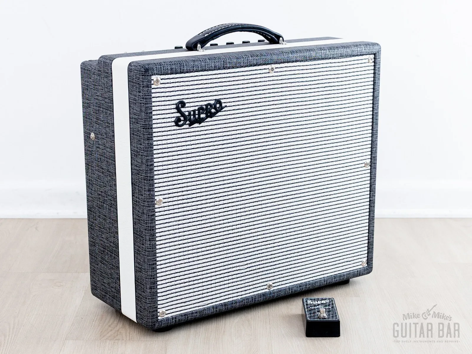 Б/У Комбоусилитель для электрогитары Supro Black Magick 1695T (2016) 1x12" с аттенюатором и ножным переключателем
