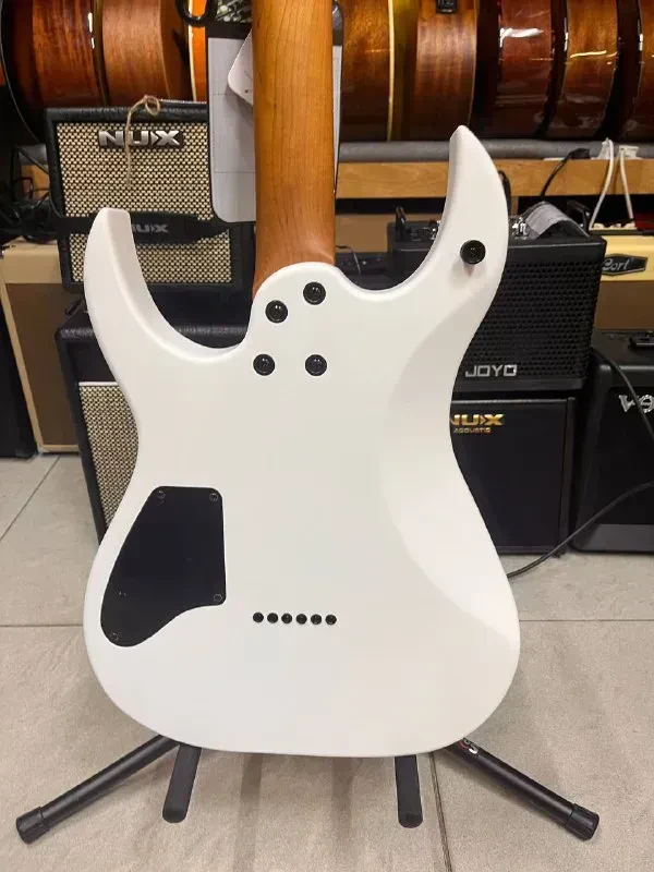 Изображение №10