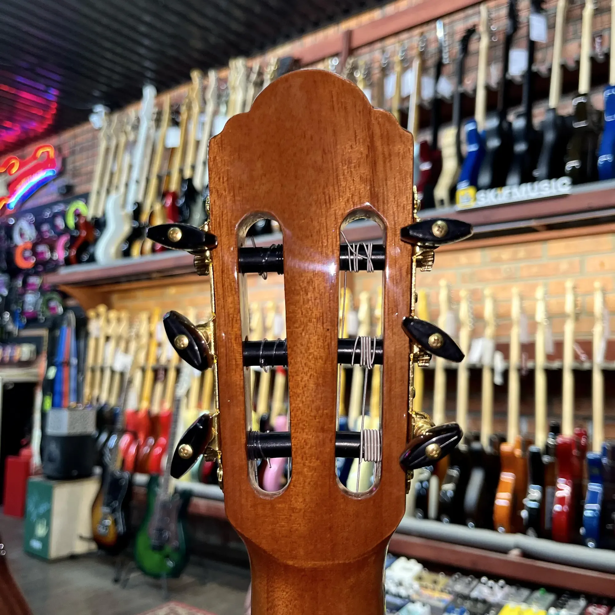 Изображение №6