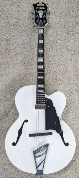 Электрогитара полуакустическая D'Angelico Premier EXL-1 Archtop Solid White с чехлом