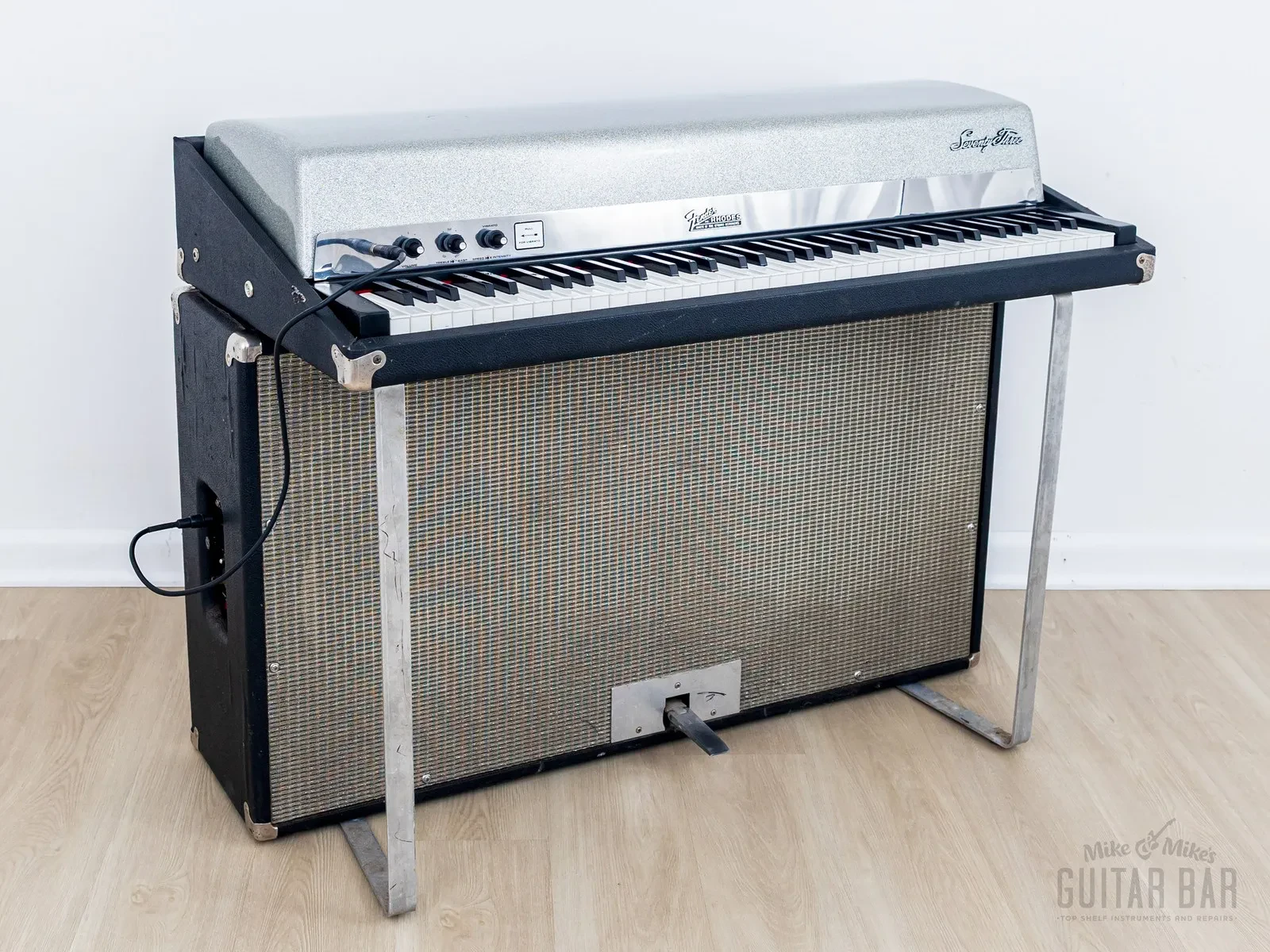 1966 Fender Rhodes Sparkle Top Vintage Suitcase Electric Piano, Serviced
