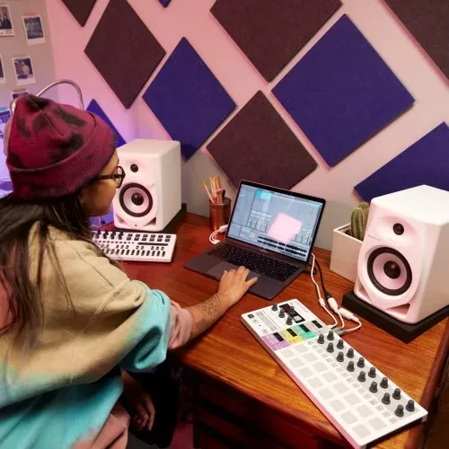 Изображение №5