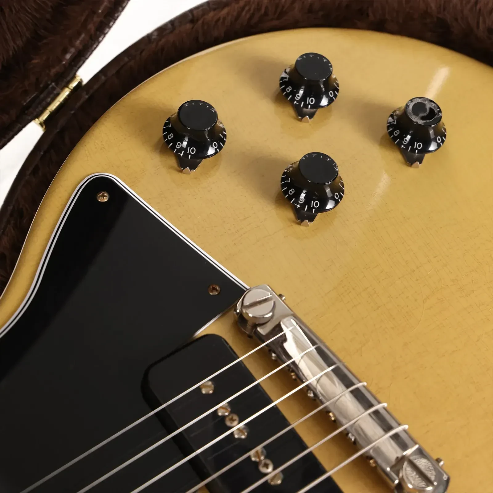 Изображение №6