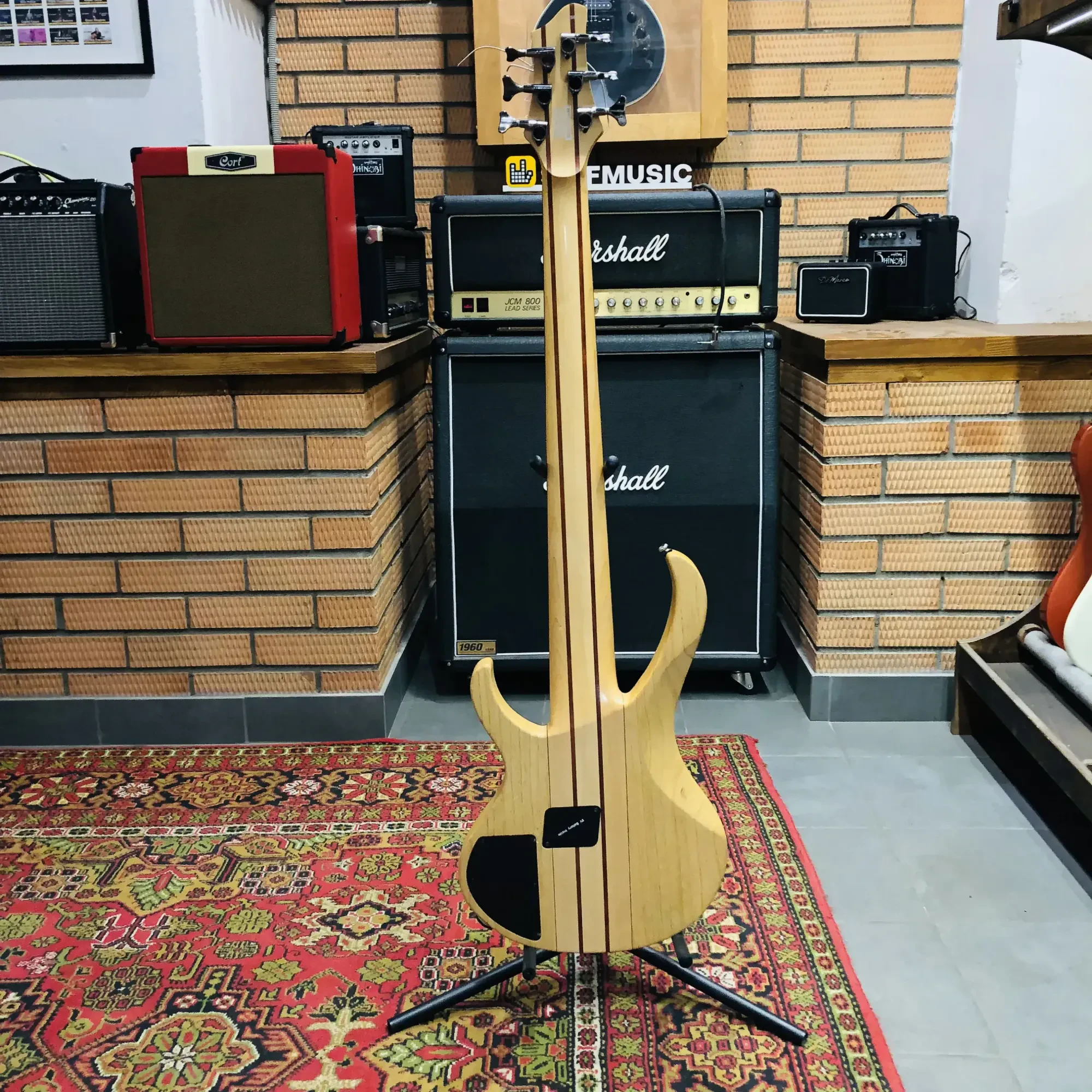 Изображение №13