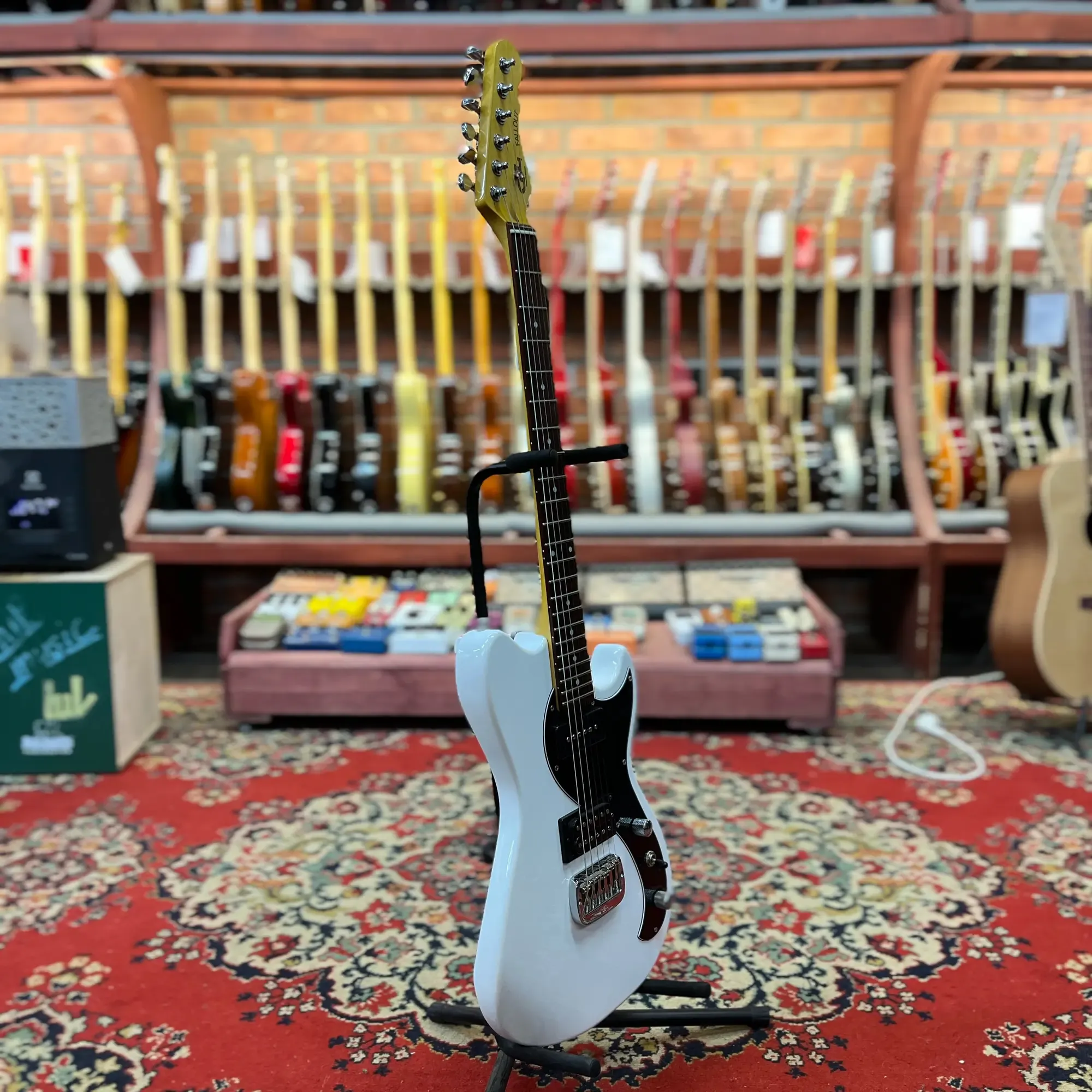 Изображение №6