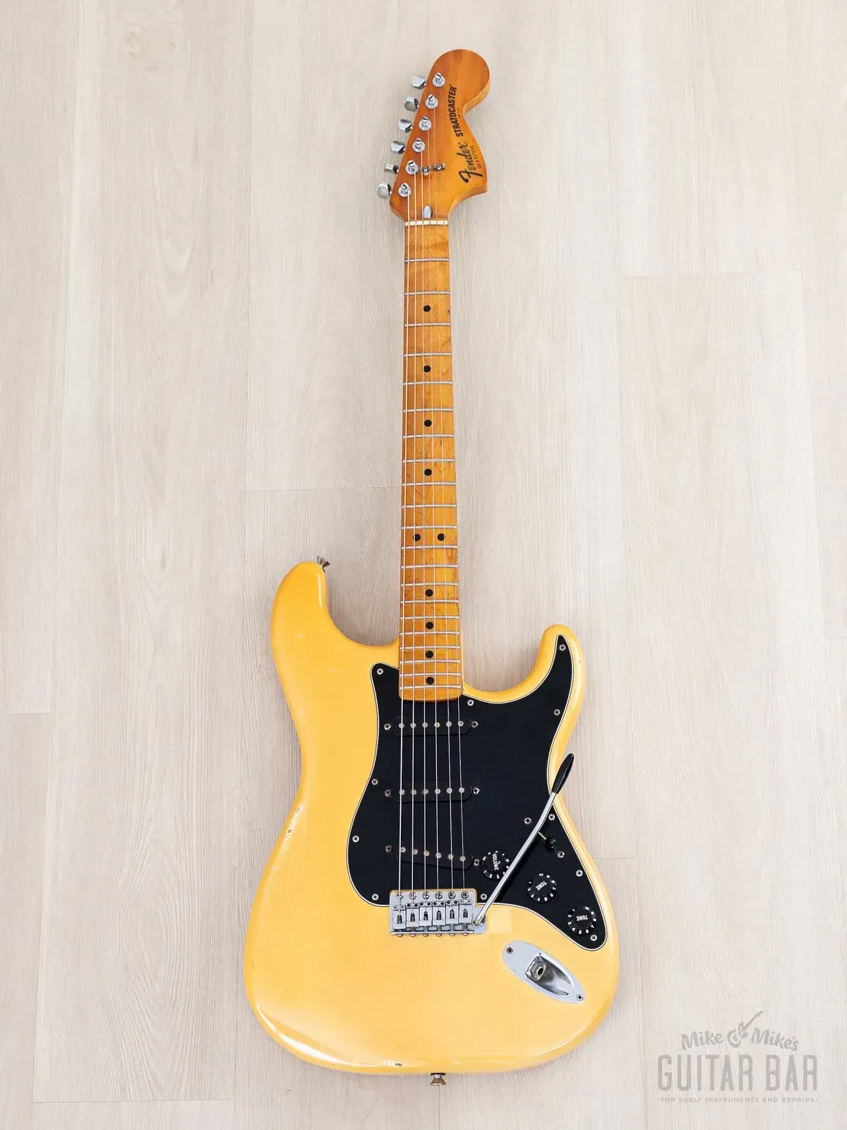 Электрогитара Fender Stratocaster SSS Olympic White w/case USA 1979