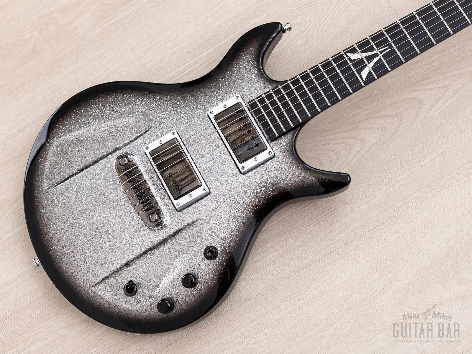 Б/У электрогитара Aristides 020 2019 со звукоснимателями Lundgren Black Heaven и кейсом Mono