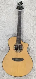 Электроакустическая гитара Breedlove Performer Pro Concert CE Natural с кейсом