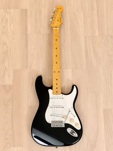 Электрогитара Fender Stratocaster 1957 Vintage Reissue ST57-58US SSS Black w/gigbag Japan 2004