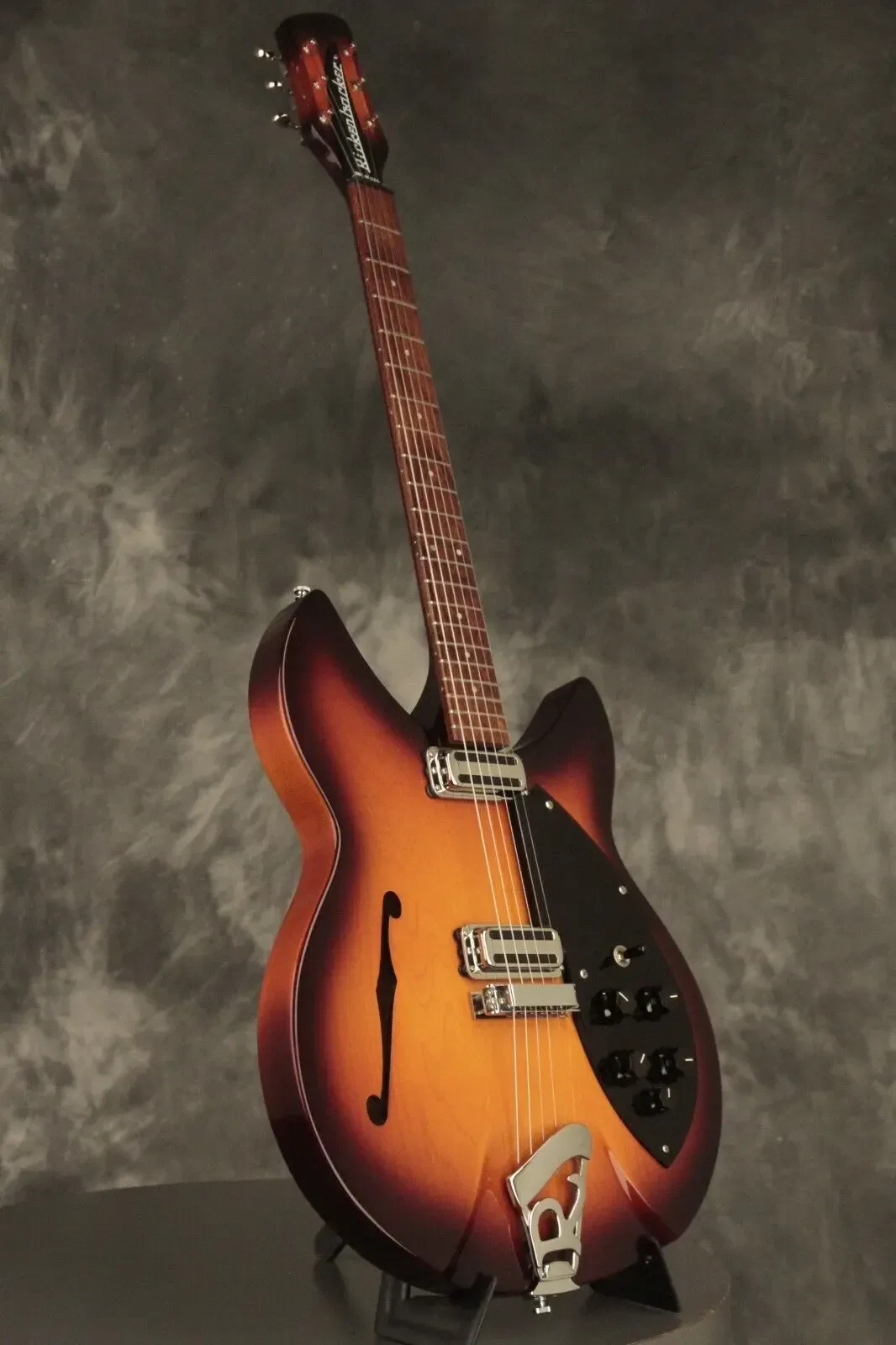 Изображение №6