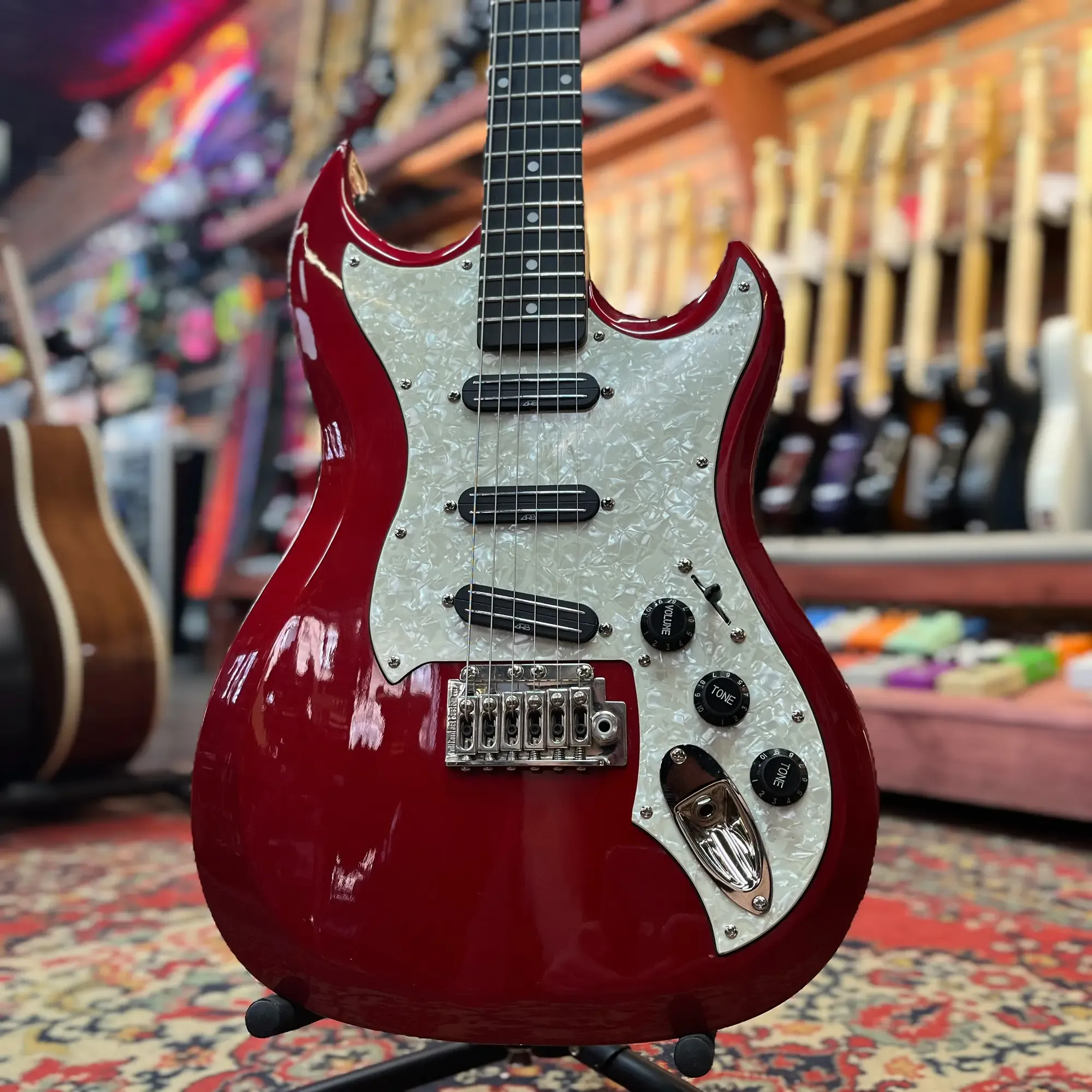 Электрогитара Hagstrom F-300 HHH Candy Apple Red 2000s China