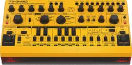 Аналоговый басовый синтезатор BEHRINGER TD-3-MO-AM с 16-ступенчатым секвенсором и фильтрами VCO, VCF и VCA