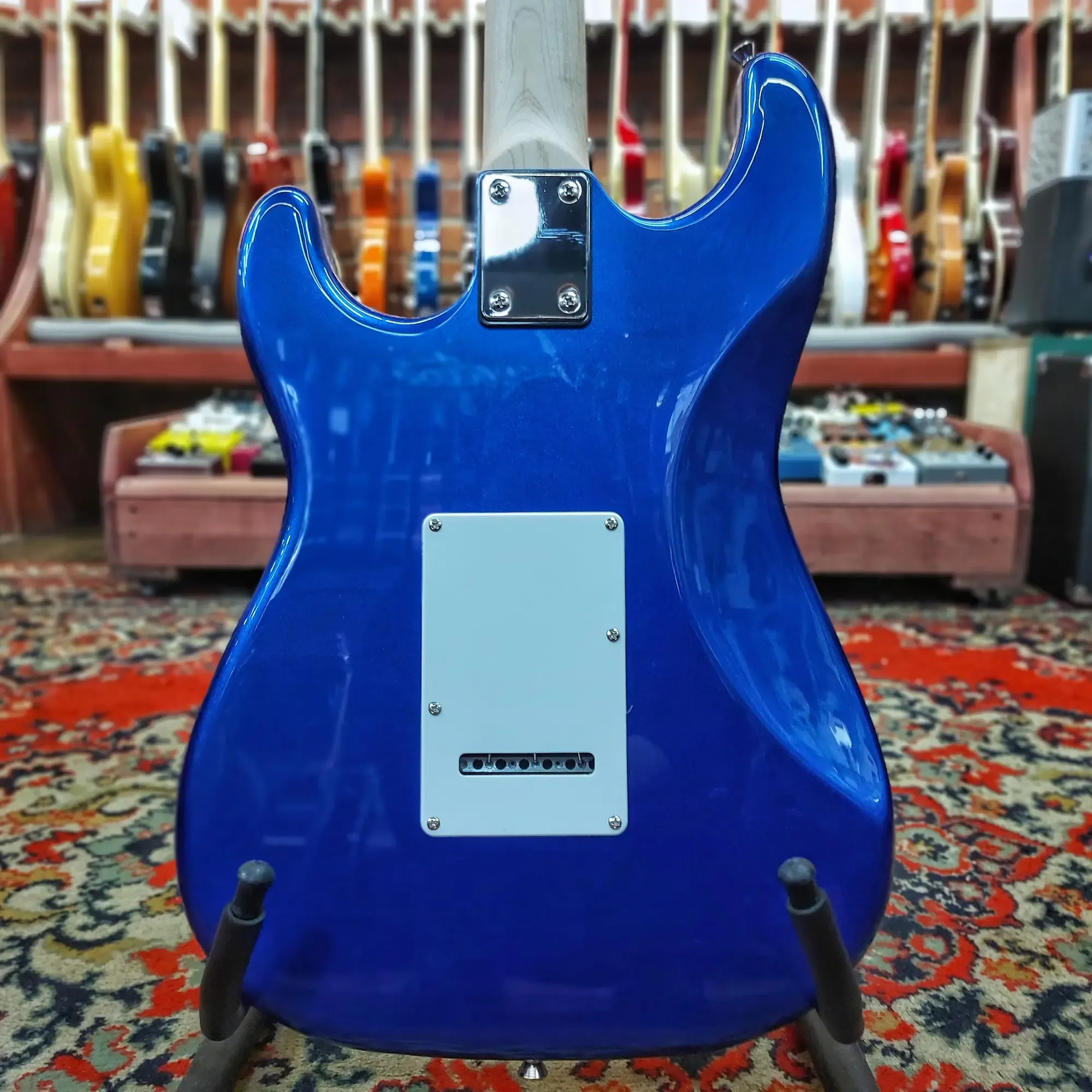 Изображение №6