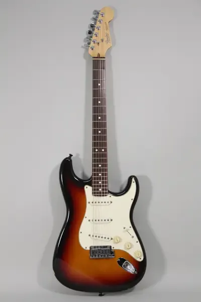 Электрогитара Fender American Standard Stratocaster Sunburst w/case USA 1989