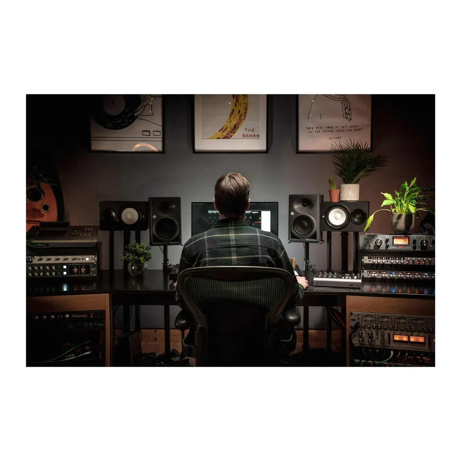 Изображение №11