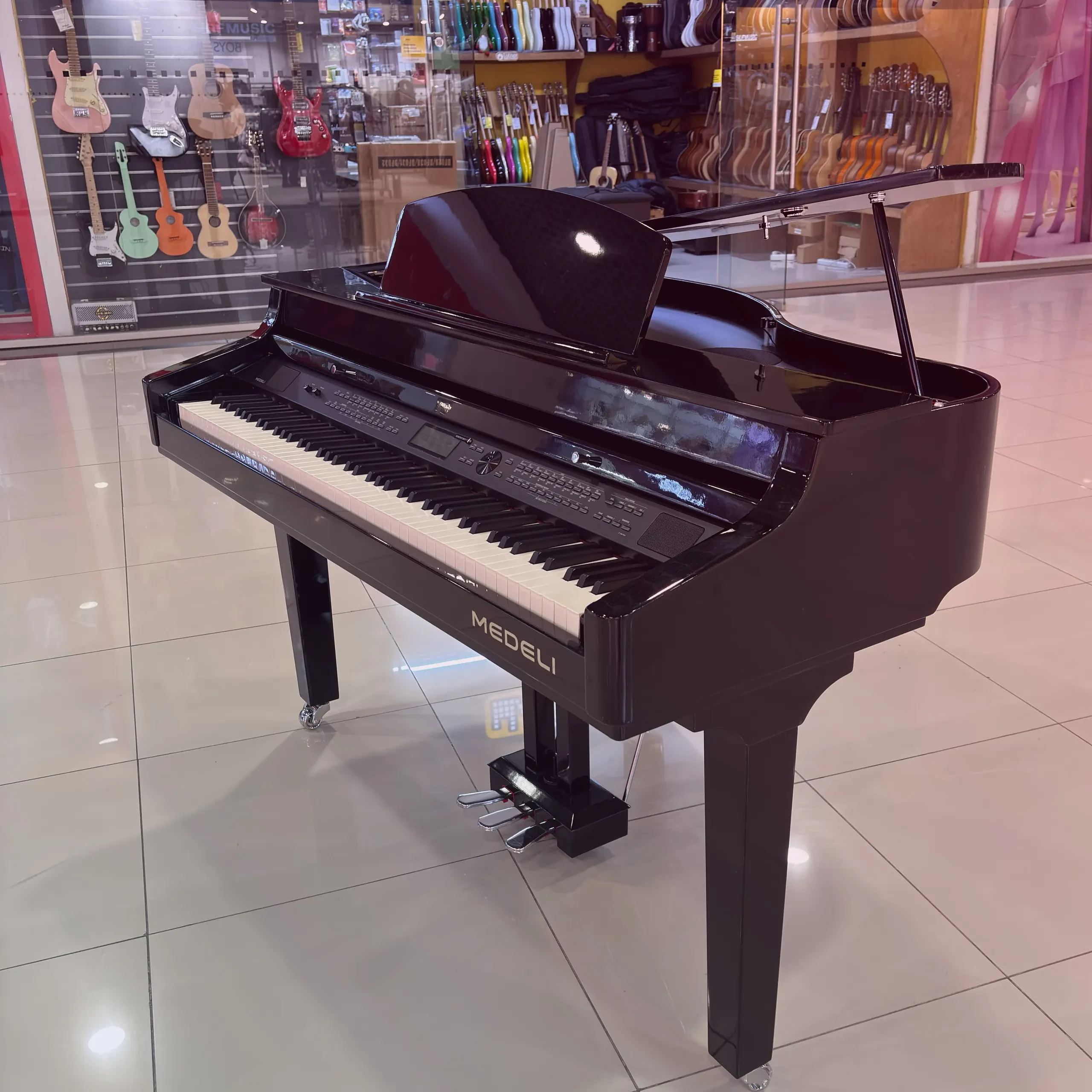 Изображение №4