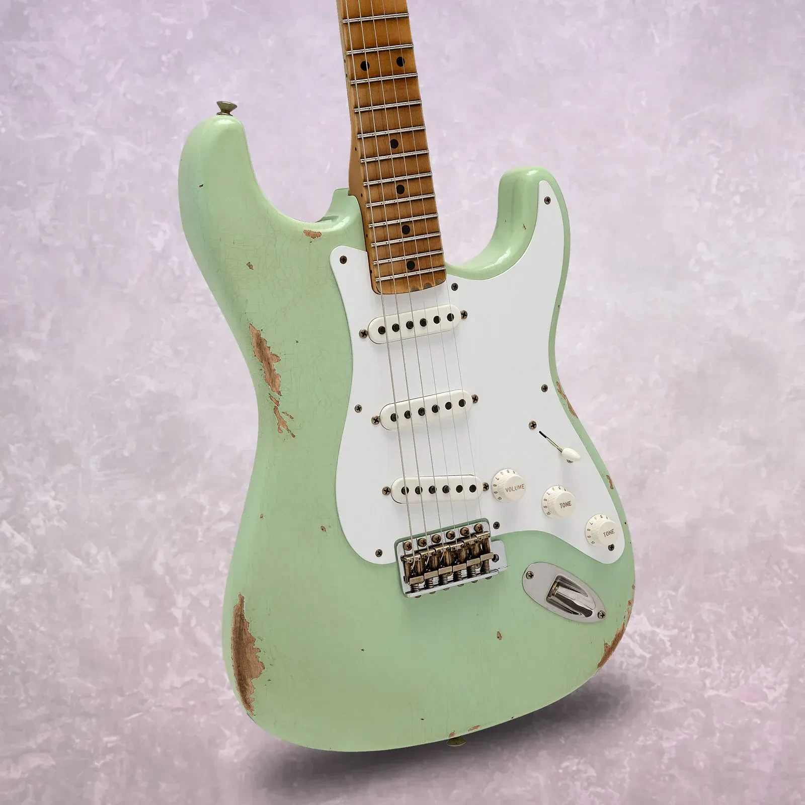 Электрогитара Fender Limited Edition Fat 1954 Stratocaster Relic Super Faded Aged Surf Green