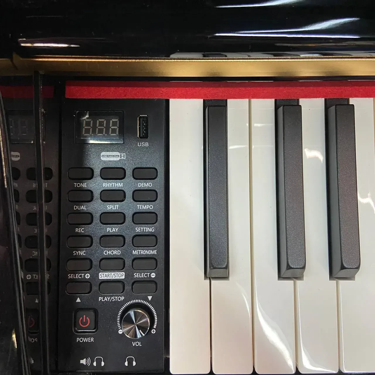 Изображение №6