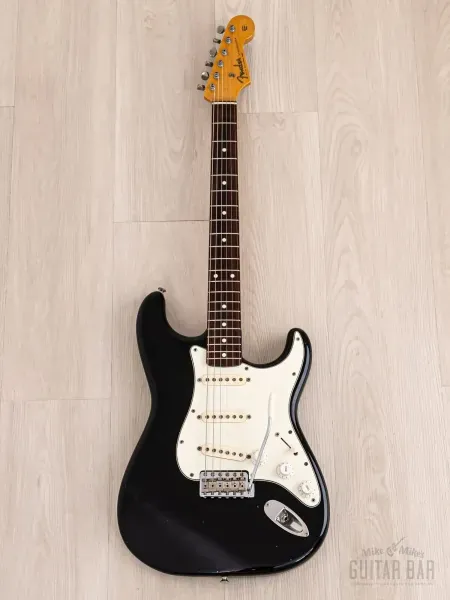 Электрогитара Fender 1962 Stratocaster JV ST62-85 SSS Black w/gigbag Japan 1982