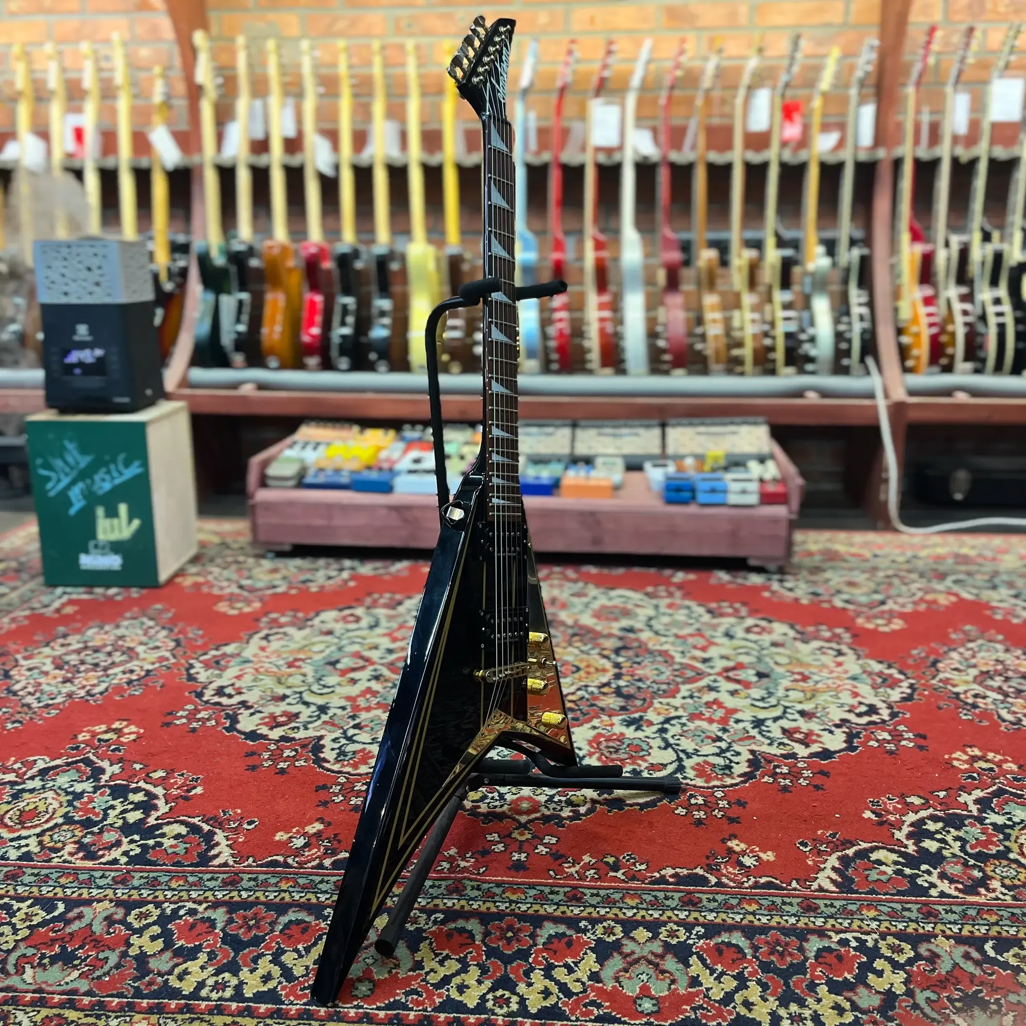 Изображение №6