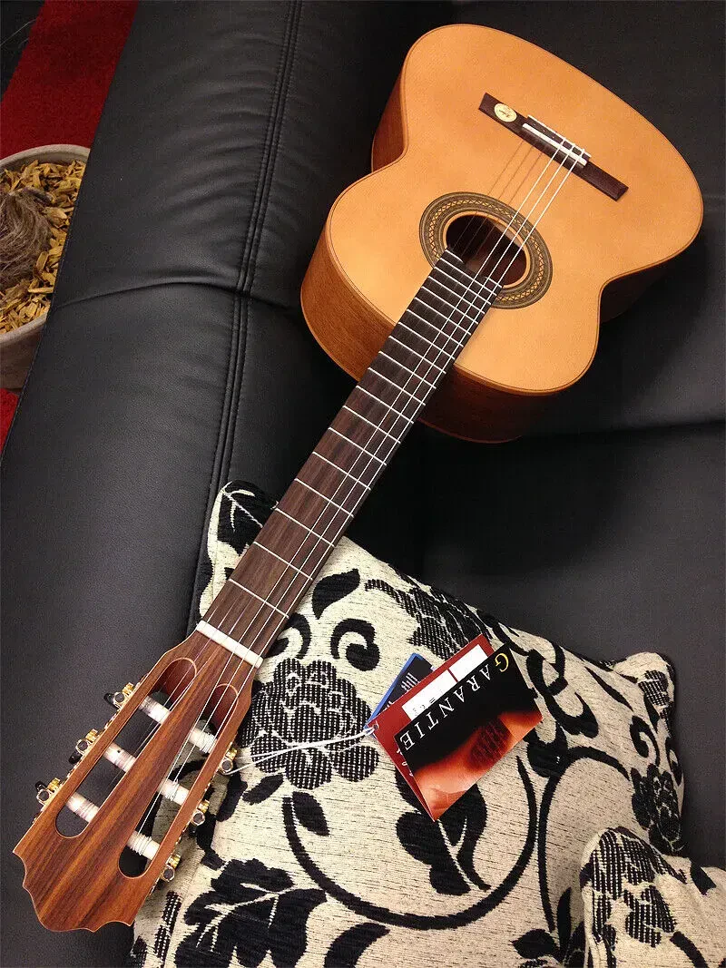 Классическая гитара Höfner HM65-F 4/4