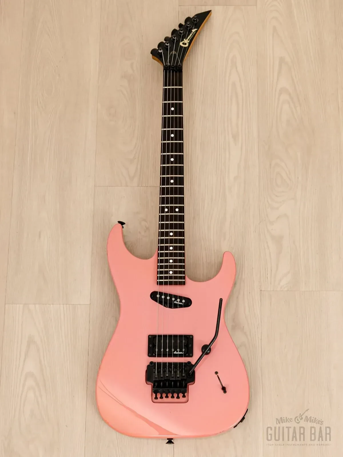 Электрогитара Charvel Dinky DK-060 SH Bubblegum Pink w/gigbag Japan 1989