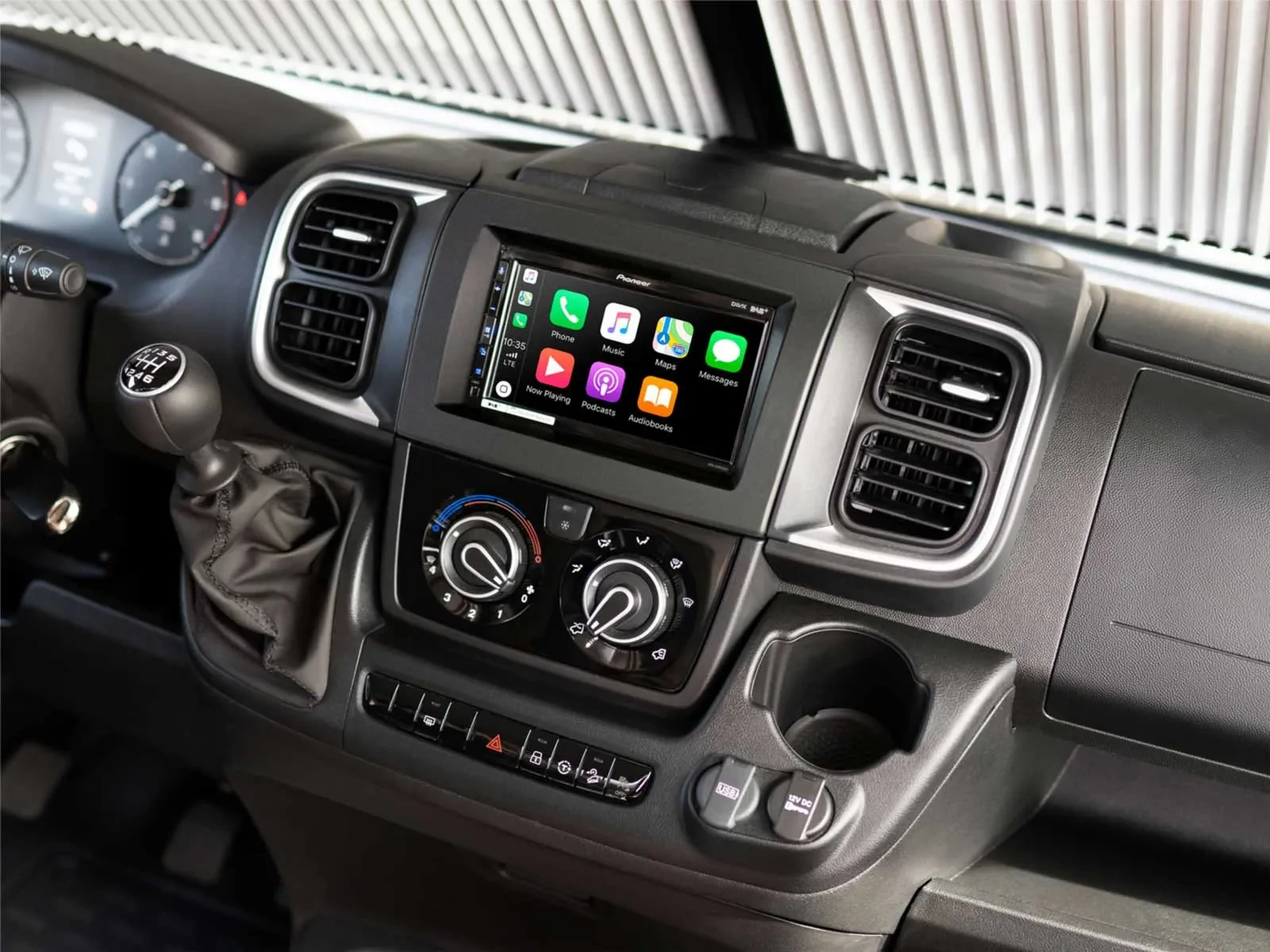 Изображение №6