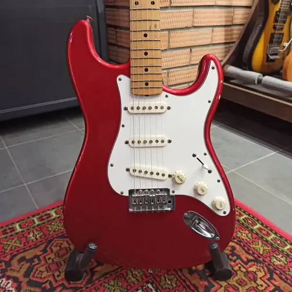 Электрогитара Fender Stratocaster ST-43 SSS Red Japan 1994