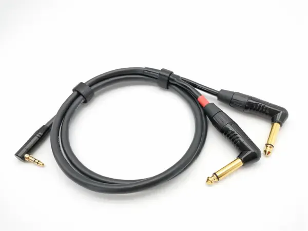 Коммутационный кабель ZZcable G57-3,5R-2JR-0100-0 1м